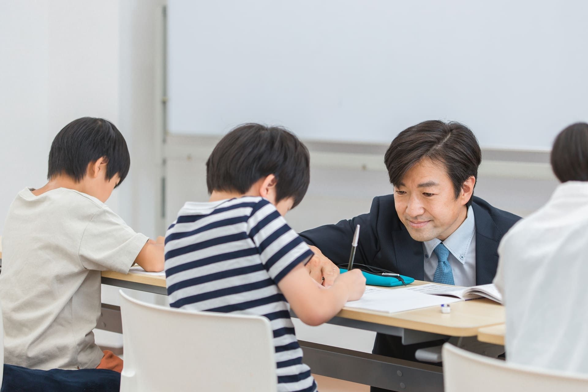自立学習を成功させるためのポイント｜自走を促す環境と「信じて待つ」技術